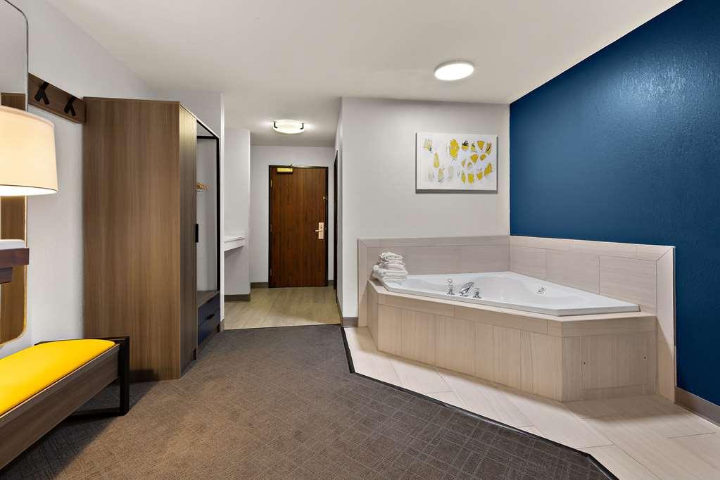 Comfort Inn & Suites Fremont Pokój zdjęcie