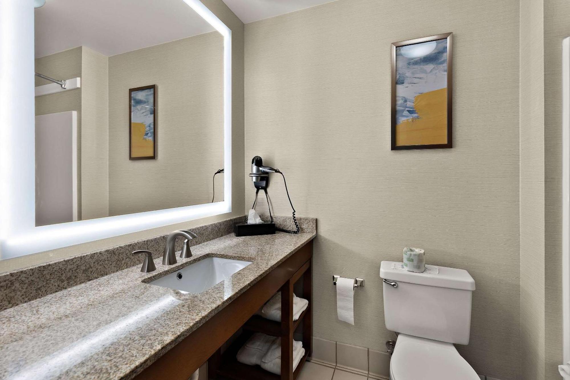 Comfort Inn & Suites Fremont Zewnętrze zdjęcie