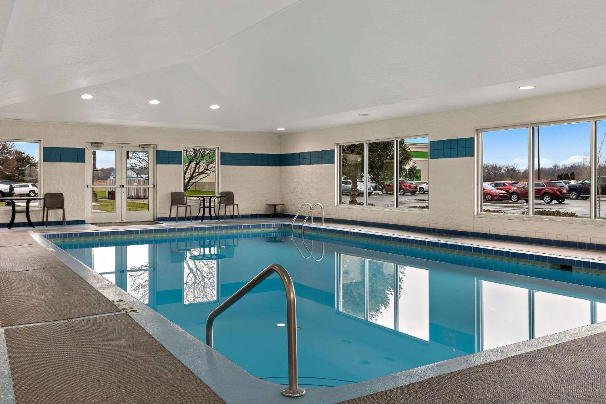 Comfort Inn & Suites Fremont Zewnętrze zdjęcie